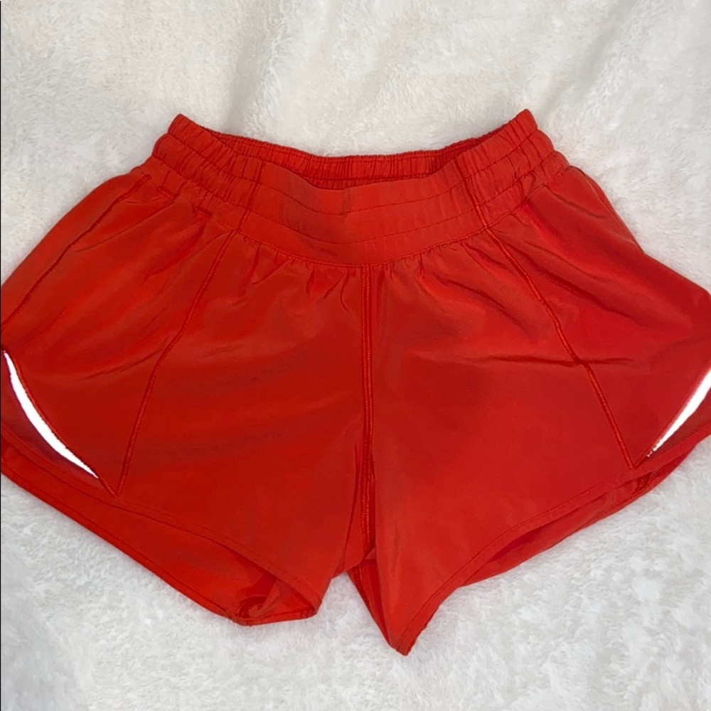 LULULEMON Hotty hot shorts 4” seam